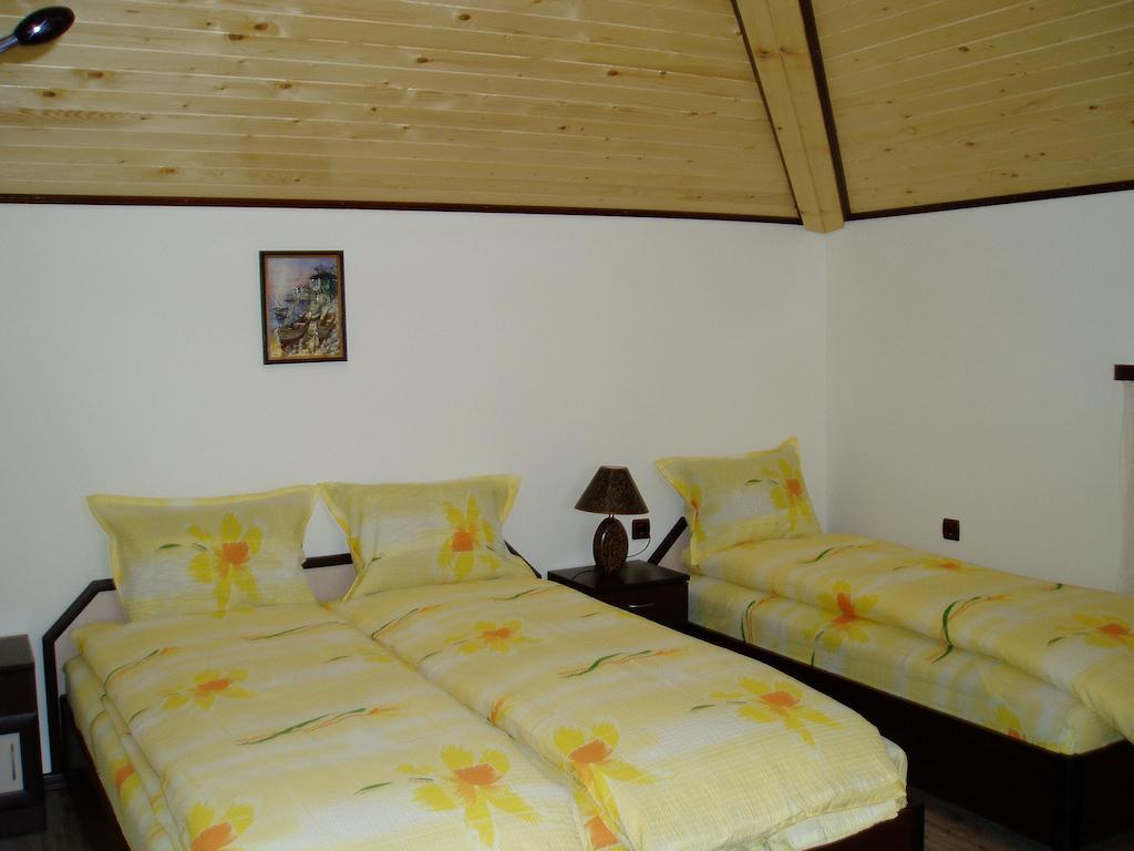 Villa Prolet General-Kantardzhievo Rum bild